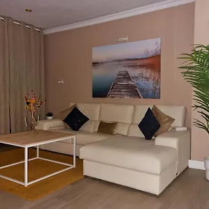 https://apartamento-con-sol-de-paz.hotelsinnerja.org