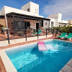 https://paradise-villa.hotelsfuerteventura.org